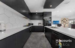 1 Cardamon Avenue, Mickleham, Vic 3064
