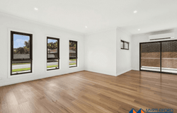 10 Moore Street, Myrtleford, Vic 3737
