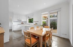 6/1-3 Thomas Street, Hampton, Vic 3188