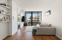 207/55 Bay Street, Port Melbourne, Vic 3207