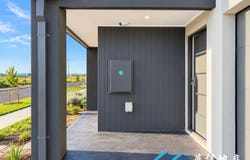 9 Kibris Ave, Fraser Rise, Vic 3336