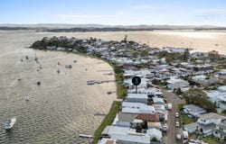 1 Marks Parade, Marks Point, NSW 2280