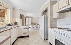 2/8-10 Bromley Court, Lake Haven, NSW 2263