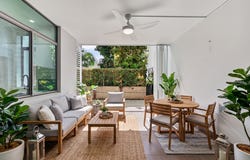 2D/28 Bayview Street, Runaway Bay, Qld 4216