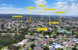 18 John Edgcumbe Way, Endeavour Hills, Vic 3802