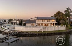 20 Binda Place, Sorrento, Qld 4217