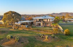 18 Peak Drive, Tamworth, NSW 2340