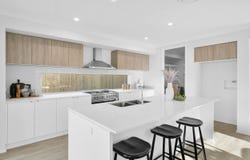 4 Candy Way, Greenbank, Qld 4124