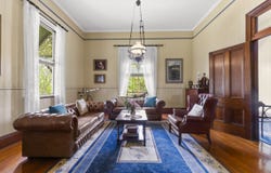 15 Gray Road, West End, Qld 4101