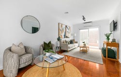 2/6 Railway Street South, Altona, Vic 3018