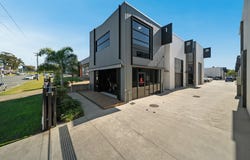 1/2 Case Street, Southport, Qld 4215