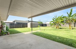11 Bronton Way, Point Vernon, Qld 4655