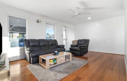10 Devine Street, Marsden, Qld 4132