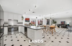 8 Earle Court, Pooraka, SA 5095