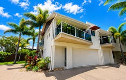 1/194 Cypress Street, Urangan, Qld 4655