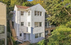 24 Lower Cliff Avenue, Northbridge, NSW 2063