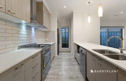 9 Nirvana Avenue, Officer, Vic 3809
