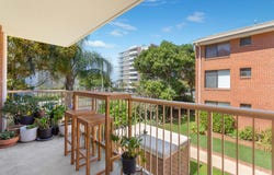 18/1374 Gold Coast Highway, Palm Beach, Qld 4221