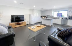 102 Old Monteagle Road, Young, NSW 2594