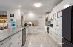 3 Challenger Avenue, Flinders View, Qld 4305