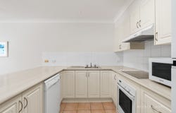 2/5 Murramerang Street, Mollymook, NSW 2539