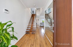 14 Devonport Court, Taylors Hill, Vic 3037