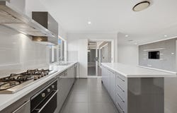 6 Geoghegan Circuit, Oran Park, NSW 2570