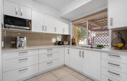 1 Cornwall Street, Deception Bay, Qld 4508