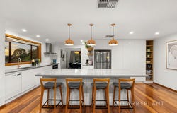 33 Marykirk Drive, Wheelers Hill, Vic 3150