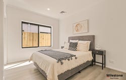8 Fossicker Street, Fraser Rise, Vic 3336
