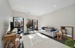 70/1 Rowland Rees Crescent, Greenway, ACT 2900