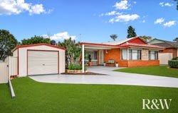 4 Nightmist Grove, St Clair, NSW 2759