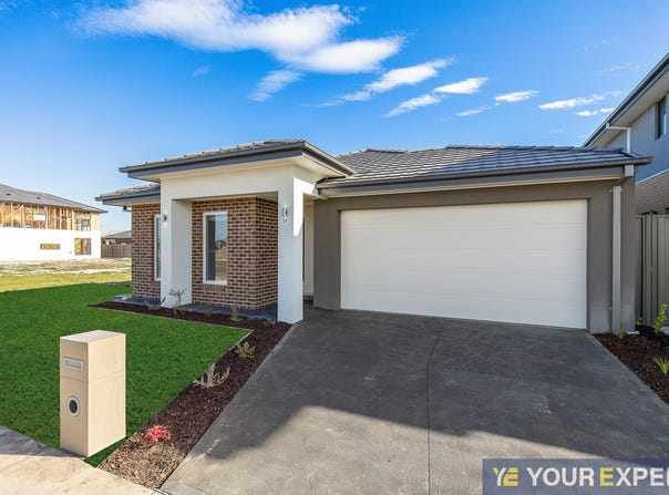 29 Follett Boulevard, Clyde, Vic 3978