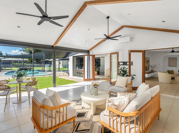 9 Trucano Close, Whitfield, Qld 4870