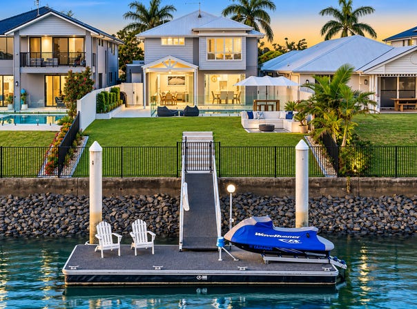 313 Harbour Boulevard, Jacobs Well, Qld 4208