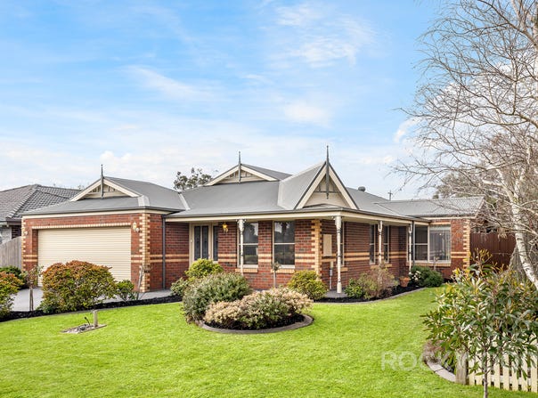 10 Cavill Close, Langwarrin, Vic 3910