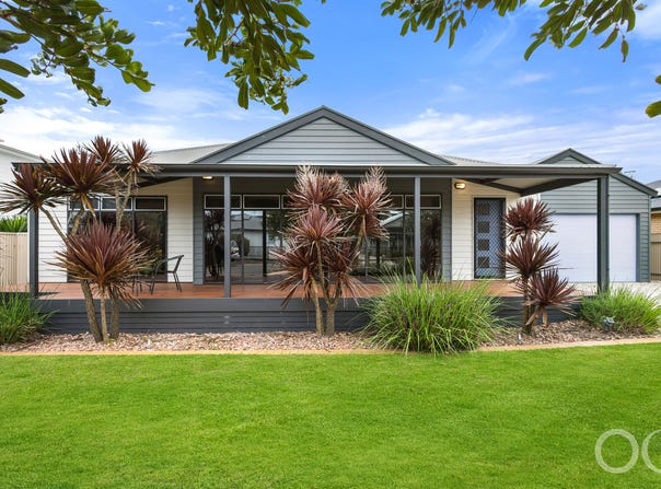 8 Morrison Avenue, Middleton, SA 5213