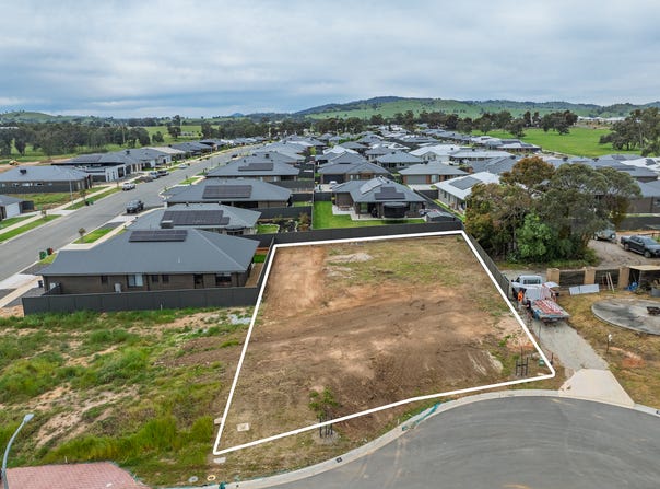 5 Wallaby Court, Thurgoona, NSW 2640