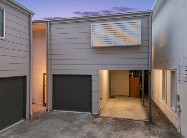 6/2 Lakes Entrance Drive, Springfield Lakes, Qld 4300