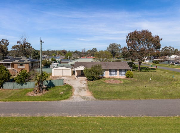 122 Clarke Street, Howlong, NSW 2643