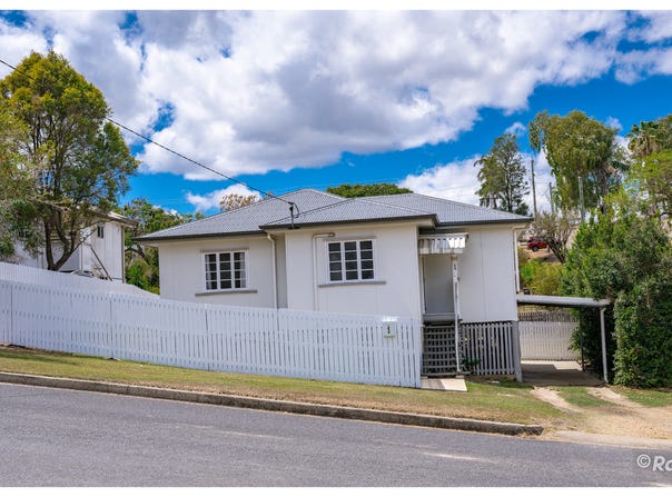 1 Wentworth Terrace, The Range, Qld 4700