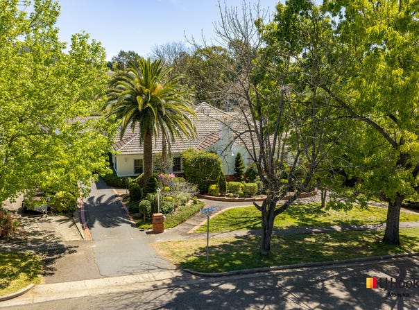 16 Durville Crescent, Griffith, ACT 2603