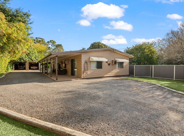 16 Iindah Road East, Tinana, Qld 4650