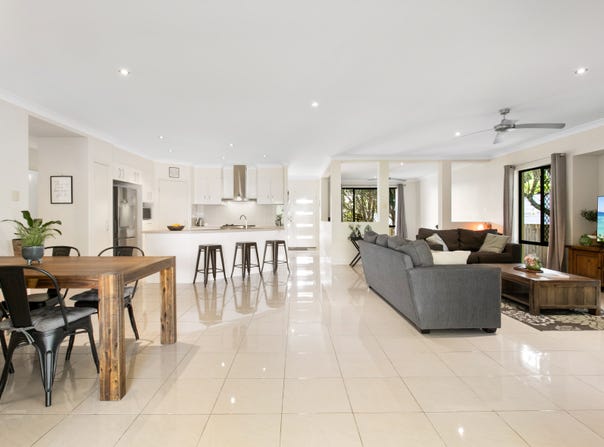 23 Kensington Drive, Cooroy, Qld 4563