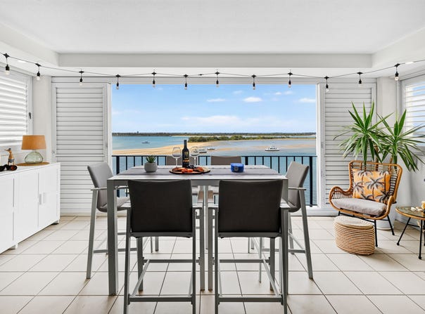 29/326 Marine Parade, Labrador, Qld 4215