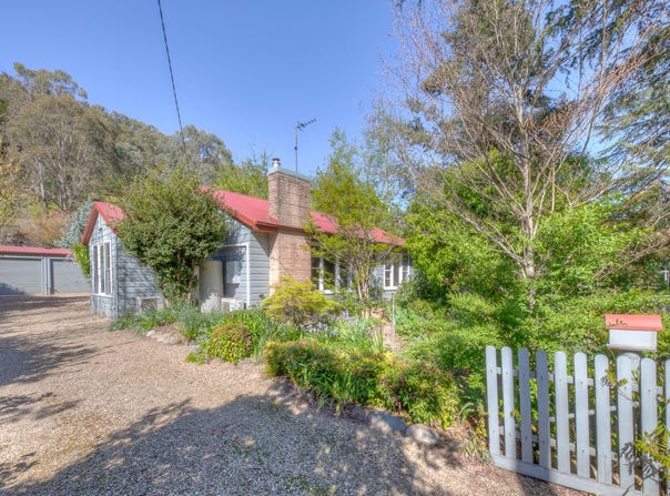 104 Delany Avenue, Bright, Vic 3741