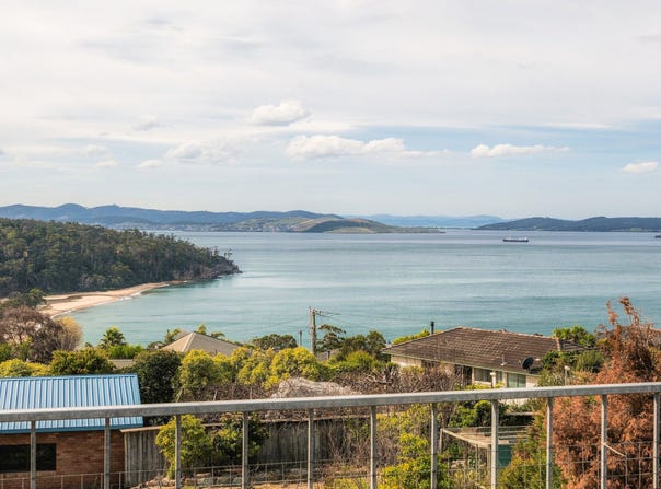 5 Bluewater Court, Kingston Beach, Tas 7050