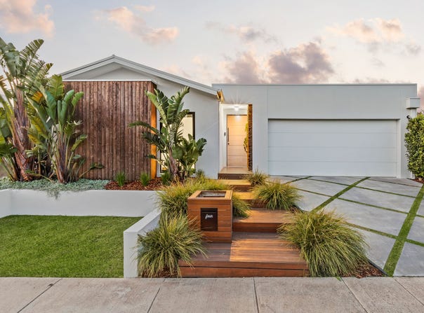 4 Storrer Avenue, Torquay, Vic 3228
