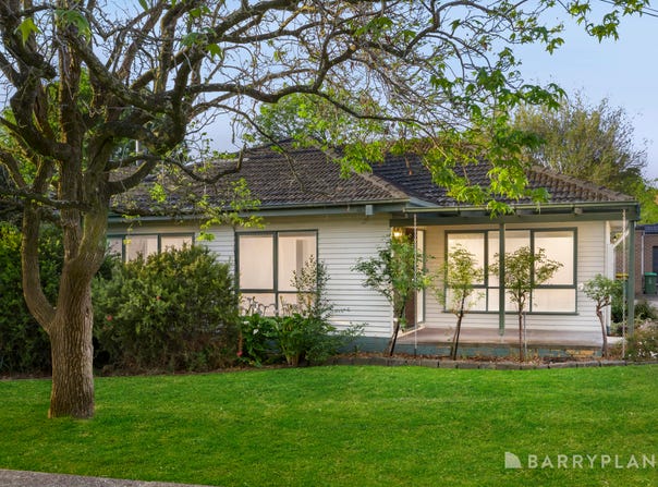 10 Neville Street, Mooroolbark, Vic 3138