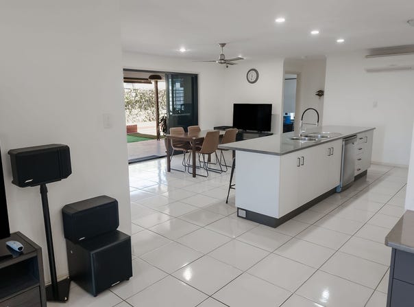 23 Neville Drive, Branyan, Qld 4670